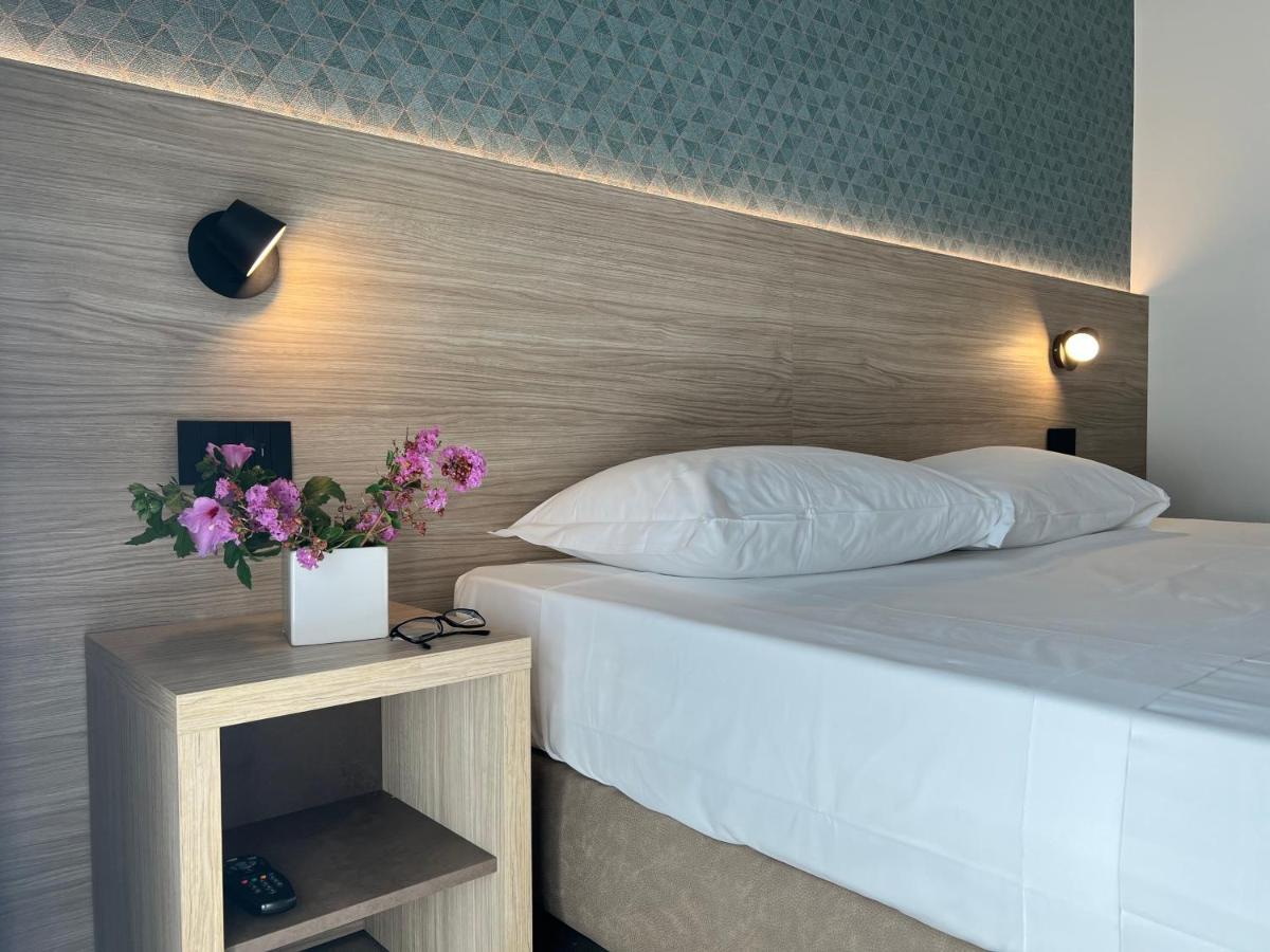 Hotel Gardenia Romano Canavese Екстер'єр фото