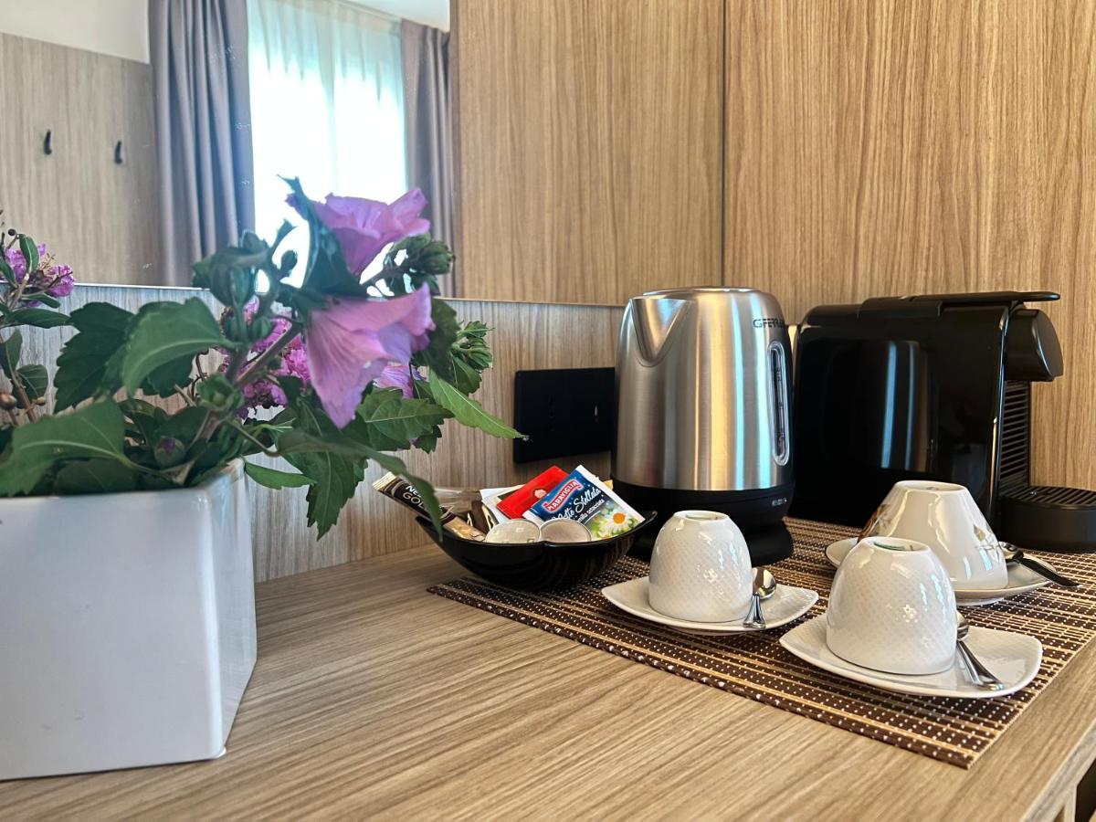 Hotel Gardenia Romano Canavese Екстер'єр фото