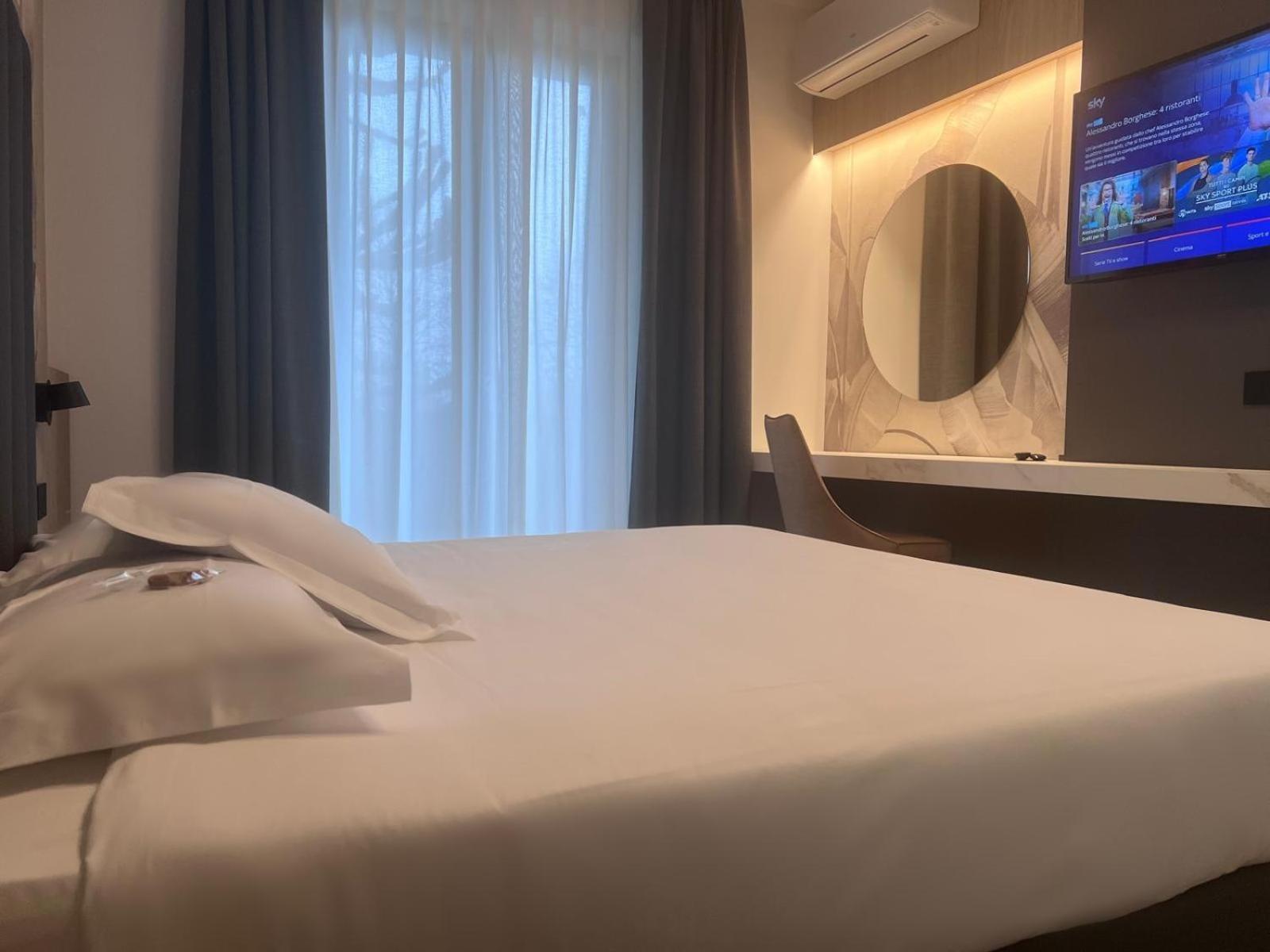 Hotel Gardenia Romano Canavese Екстер'єр фото