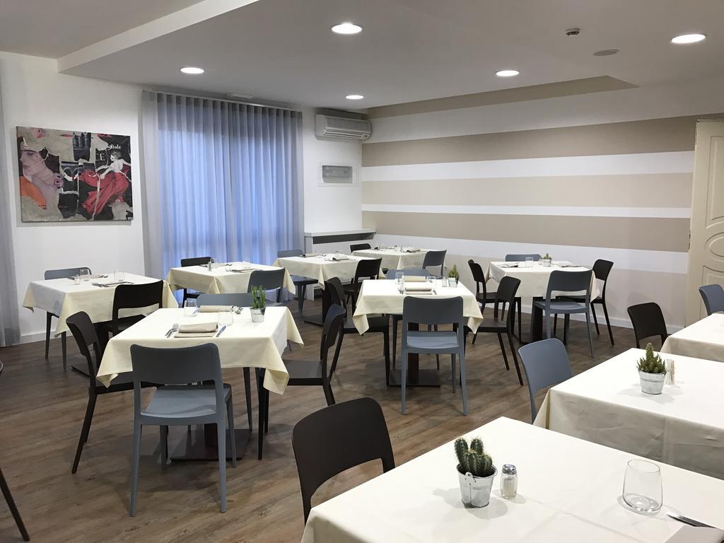 Hotel Gardenia Romano Canavese Екстер'єр фото